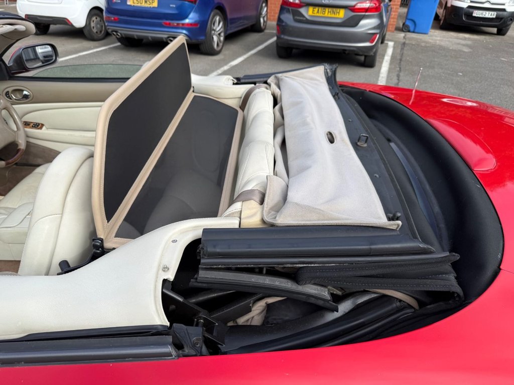 Used Jaguar XKR 1998 for sale - 76509674: Photo 39