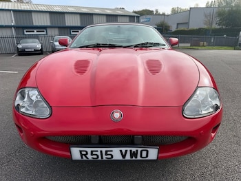 Used Jaguar XKR 1998 for sale - 76509674: Photo