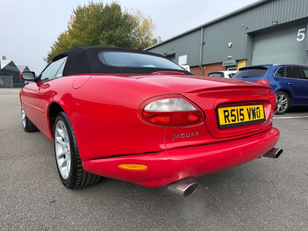 Used Jaguar XKR 1998 for sale - 76509674: Photo 8