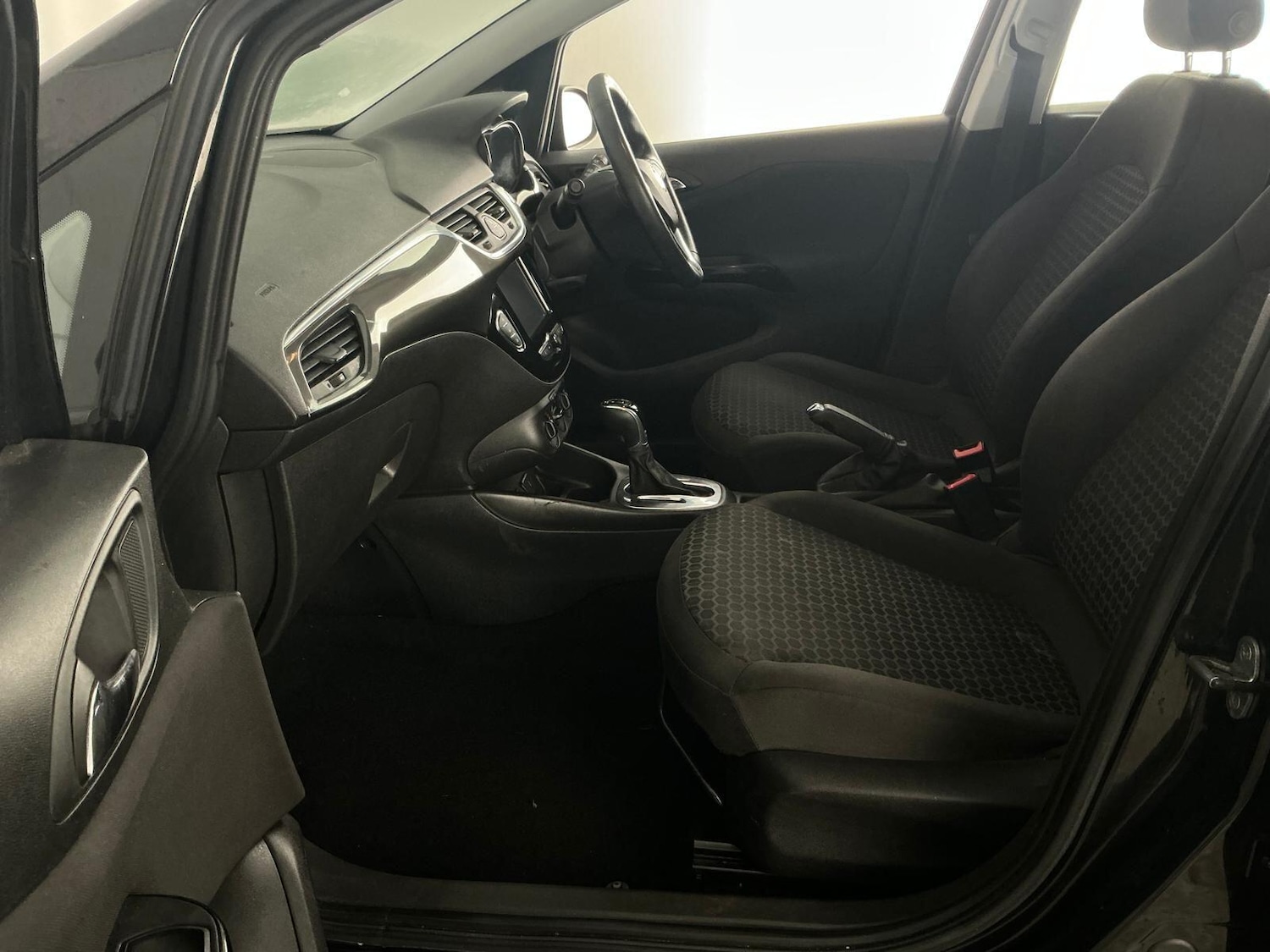 Used Vauxhall Corsa 2018 for sale - 76765758: Photo 15