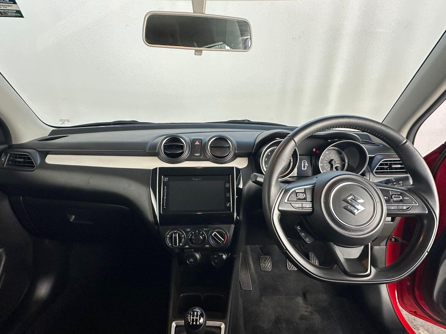 Used Suzuki Swift 2023 for sale - 76214204: Photo 10