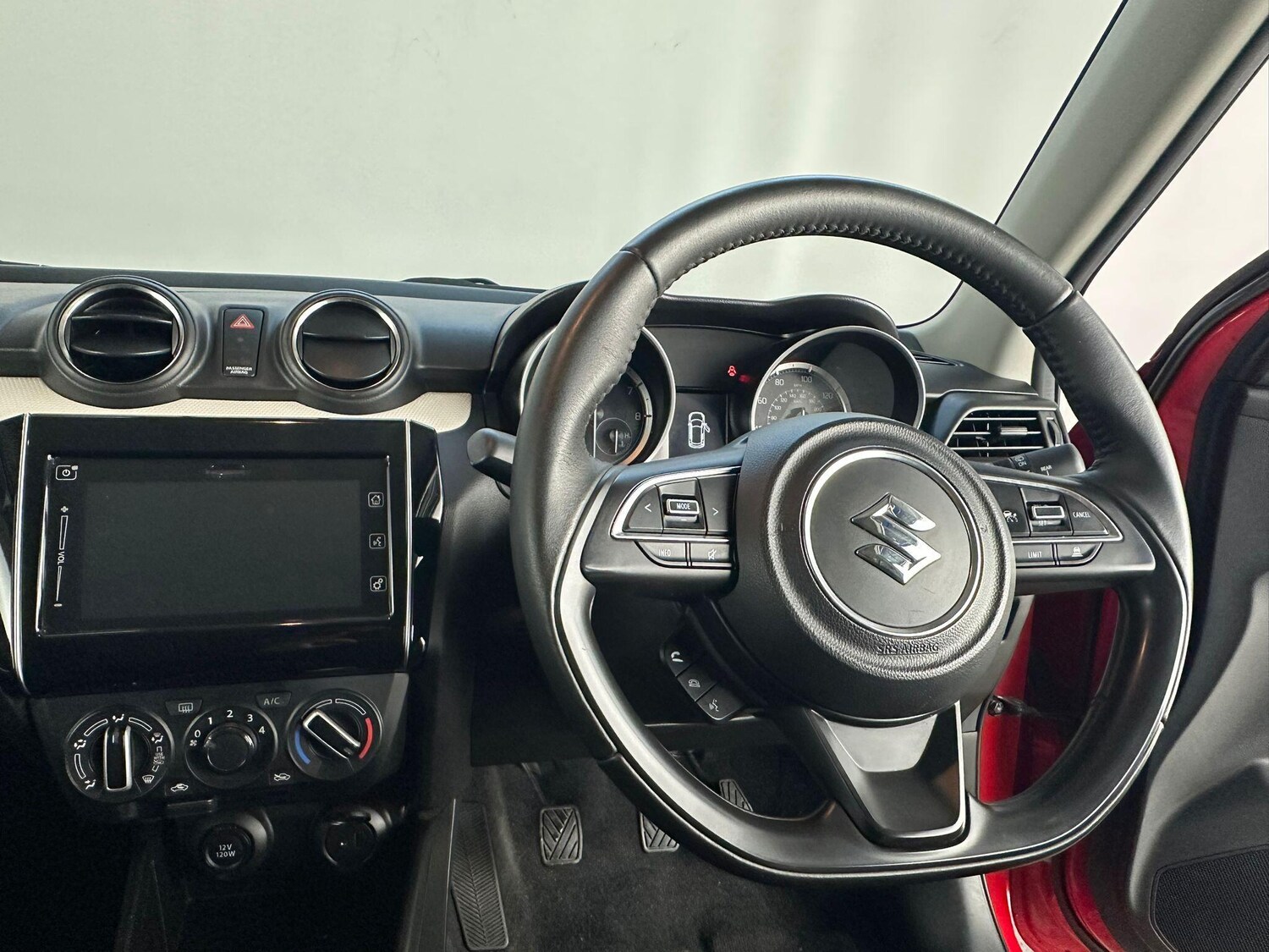 Used Suzuki Swift 2023 for sale - 76214204: Photo 11