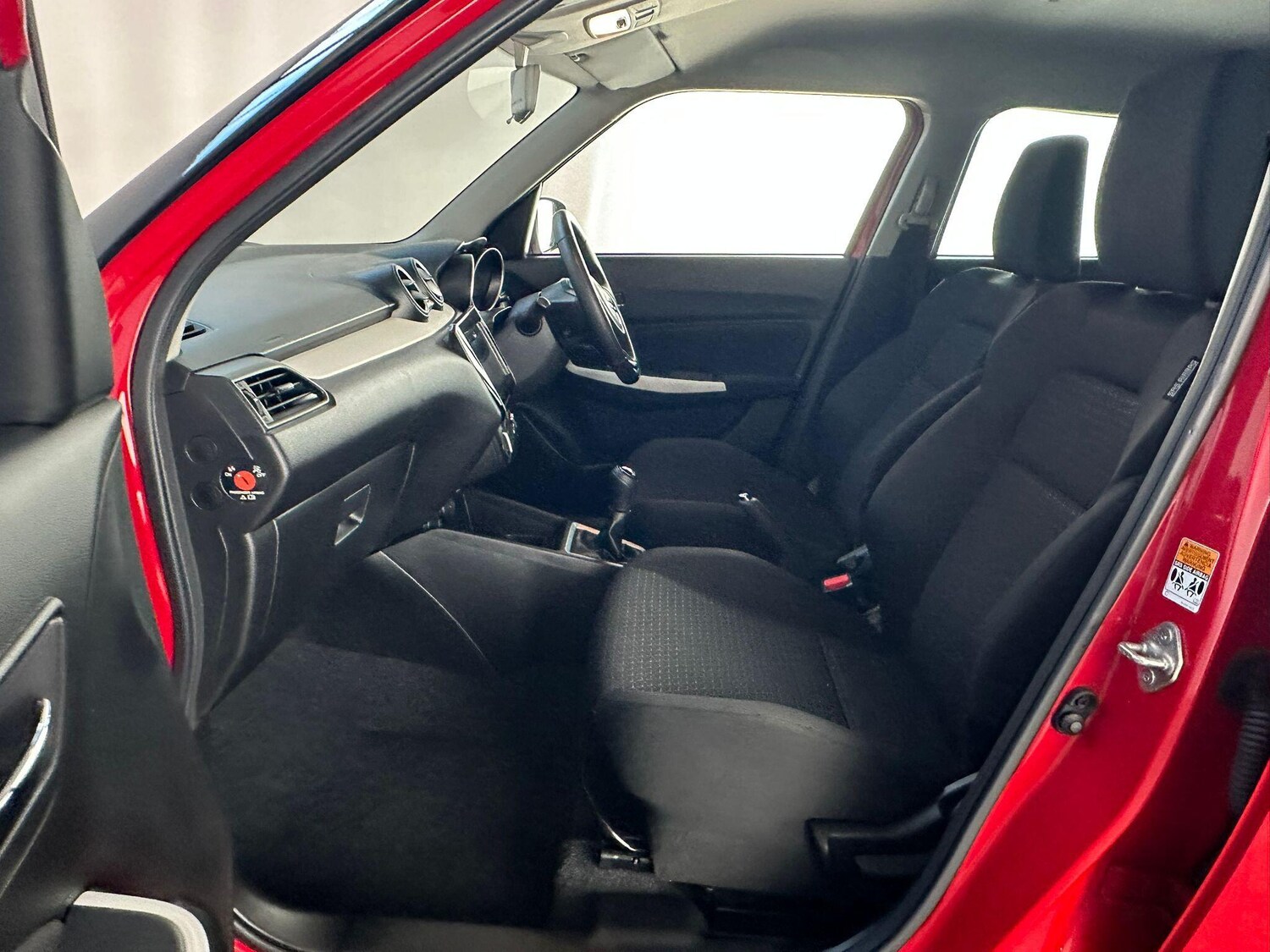 Used Suzuki Swift 2023 for sale - 76214204: Photo 13