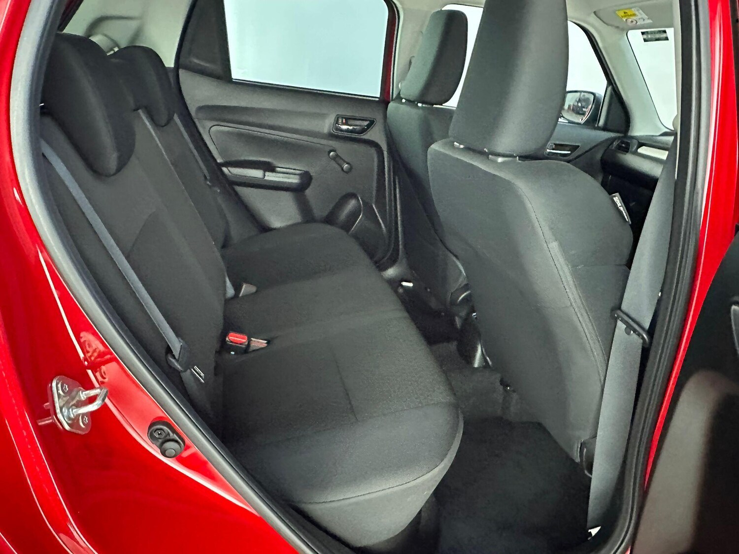 Used Suzuki Swift 2023 for sale - 76214204: Photo 16