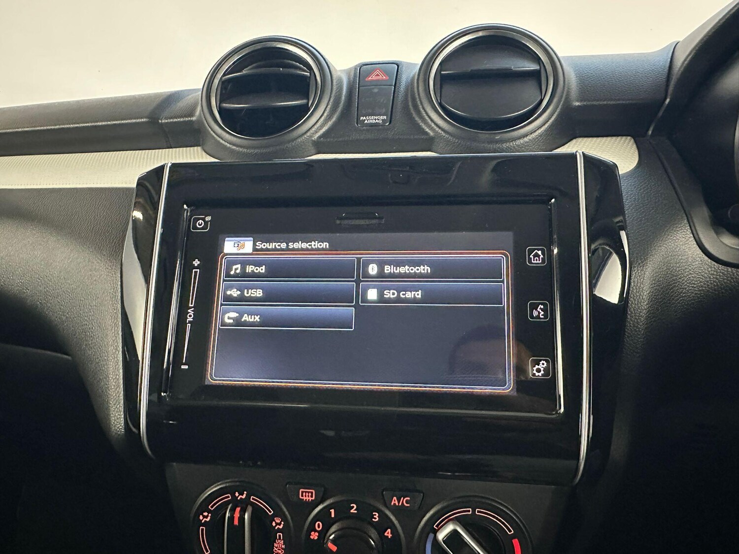 Used Suzuki Swift 2023 for sale - 76214204: Photo 32