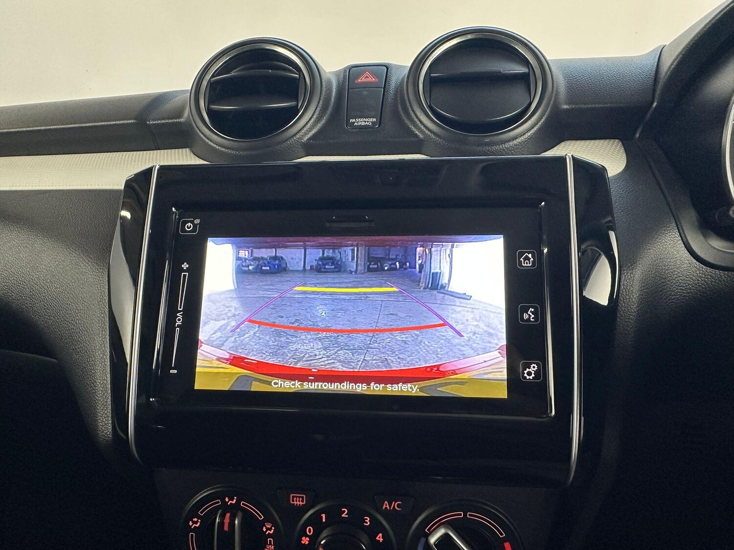 Used Suzuki Swift 2023 for sale - 76214204: Photo 35