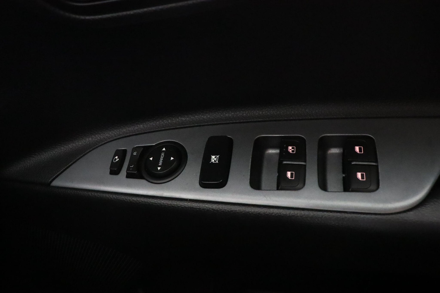 Used Kia Stonic 2022 for sale - 76597157: Photo 17