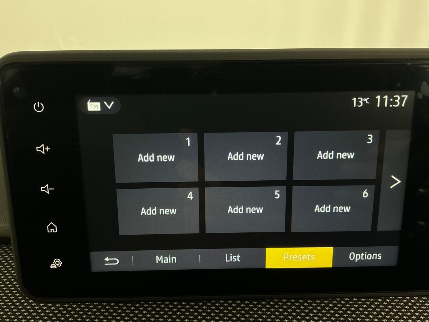 Used Dacia Sandero 2021 for sale - 76550905: Photo 32