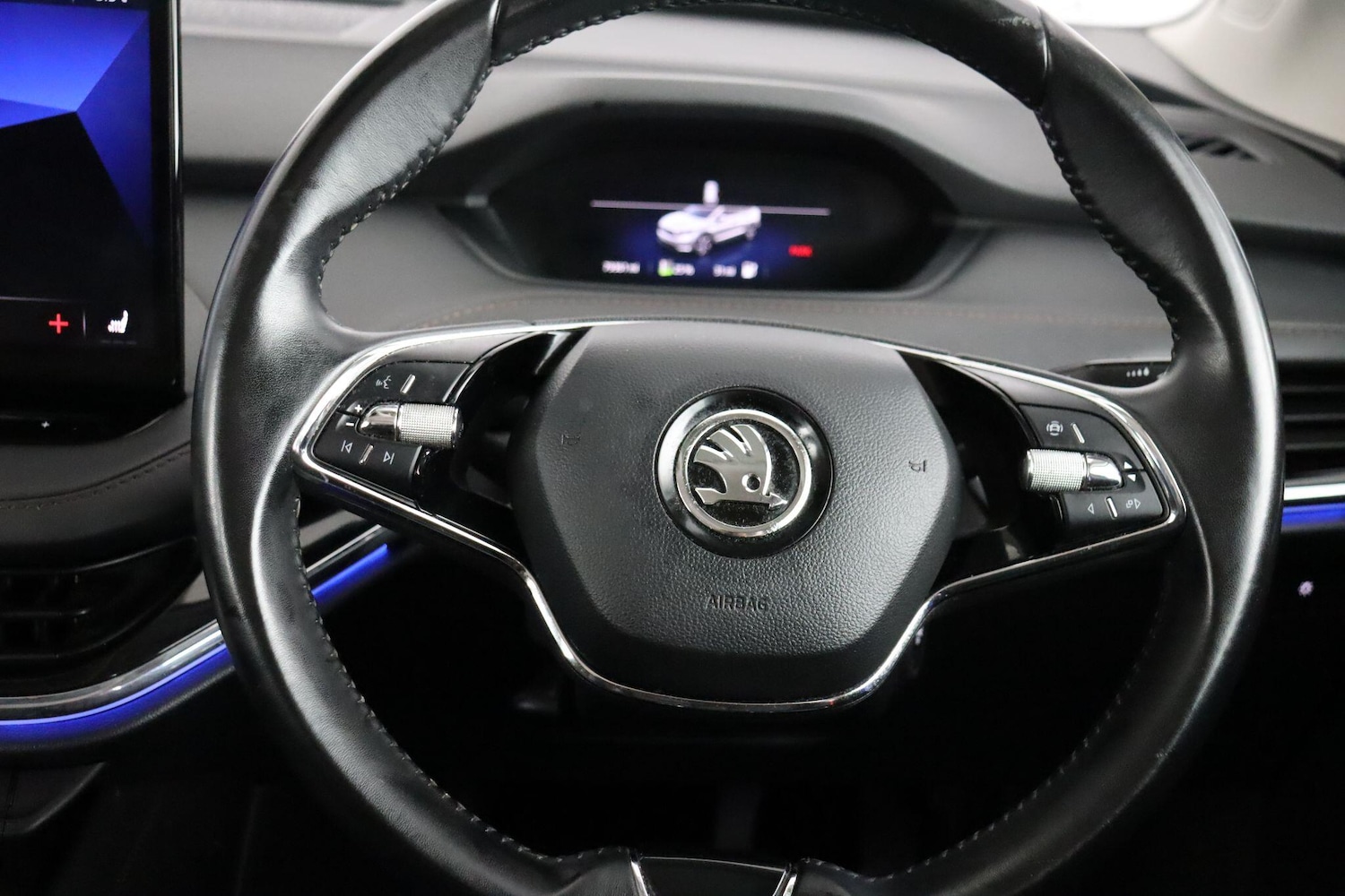 Used Skoda Enyaq 2022 for sale - 77410938: Photo 9