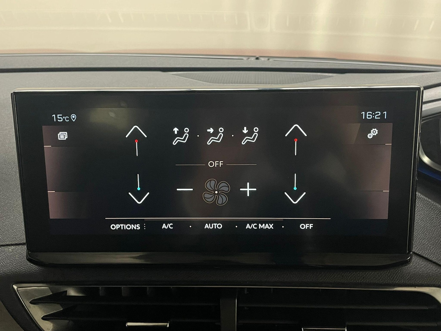 Used Peugeot 3008 2022 for sale - 76072934: Photo 42