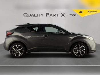 Used Toyota C-HR 2021 for sale - 76152862: Photo 2