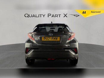 Used Toyota C-HR 2021 for sale - 76152862: Photo 4
