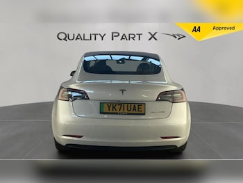 Used Tesla Model 3 2021 for sale - 76072690: Photo 4