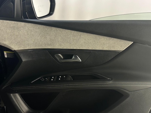 Used Peugeot 5008 2024 for sale - 76001231: Photo 31