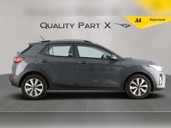 Used Kia Stonic 2023 for sale - 79400063: Photo