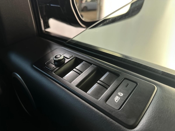 Used Land Rover Discovery 2019 for sale - 75311270: Photo 32