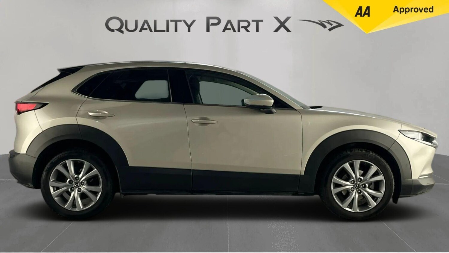Used Mazda CX-30 2023 for sale - 76295259: Photo 2