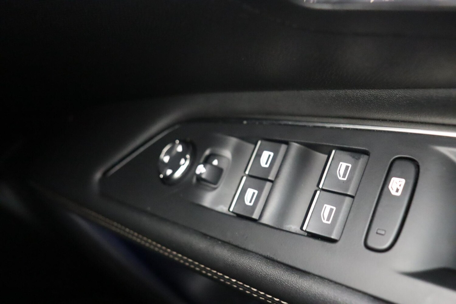 Used Peugeot 3008 2022 for sale - 76584480: Photo 18