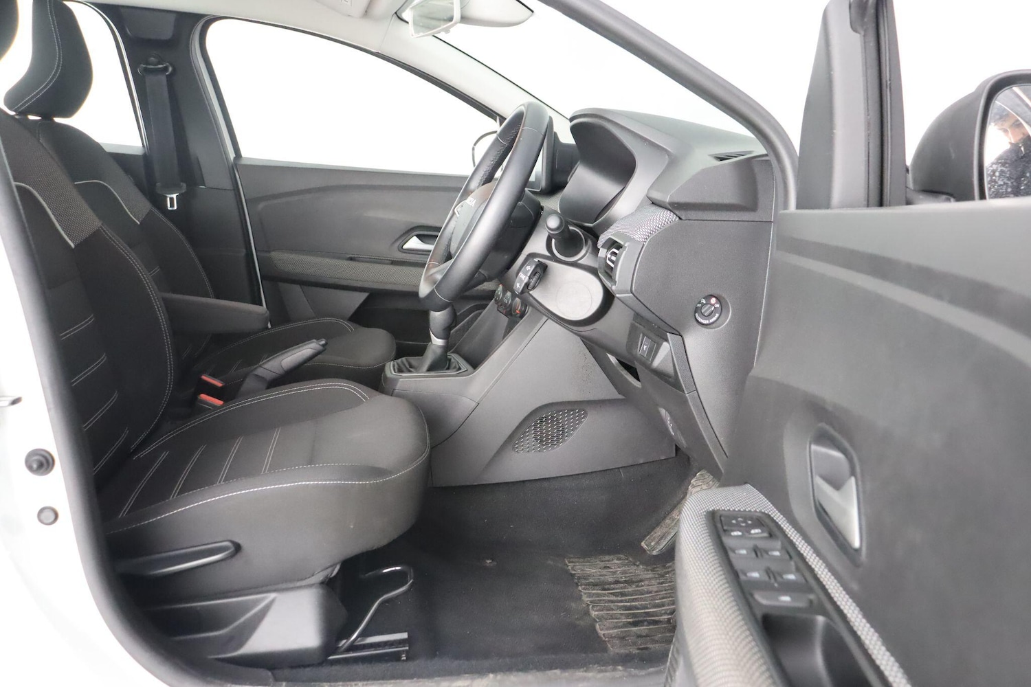 Used Dacia Sandero 2023 for sale - 76522240: Photo 12