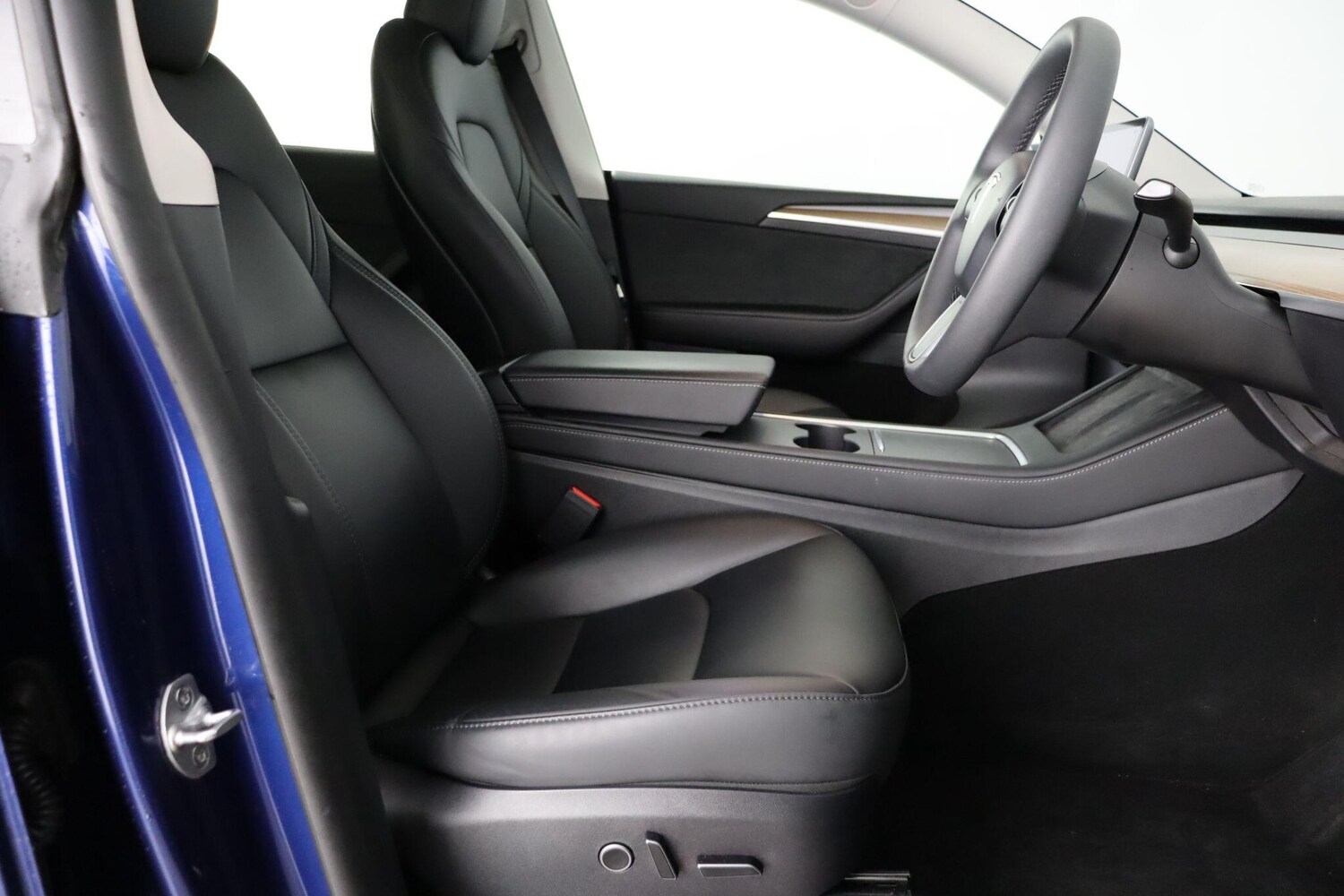 Used Tesla Model Y 2023 for sale - 77345345: Photo 13