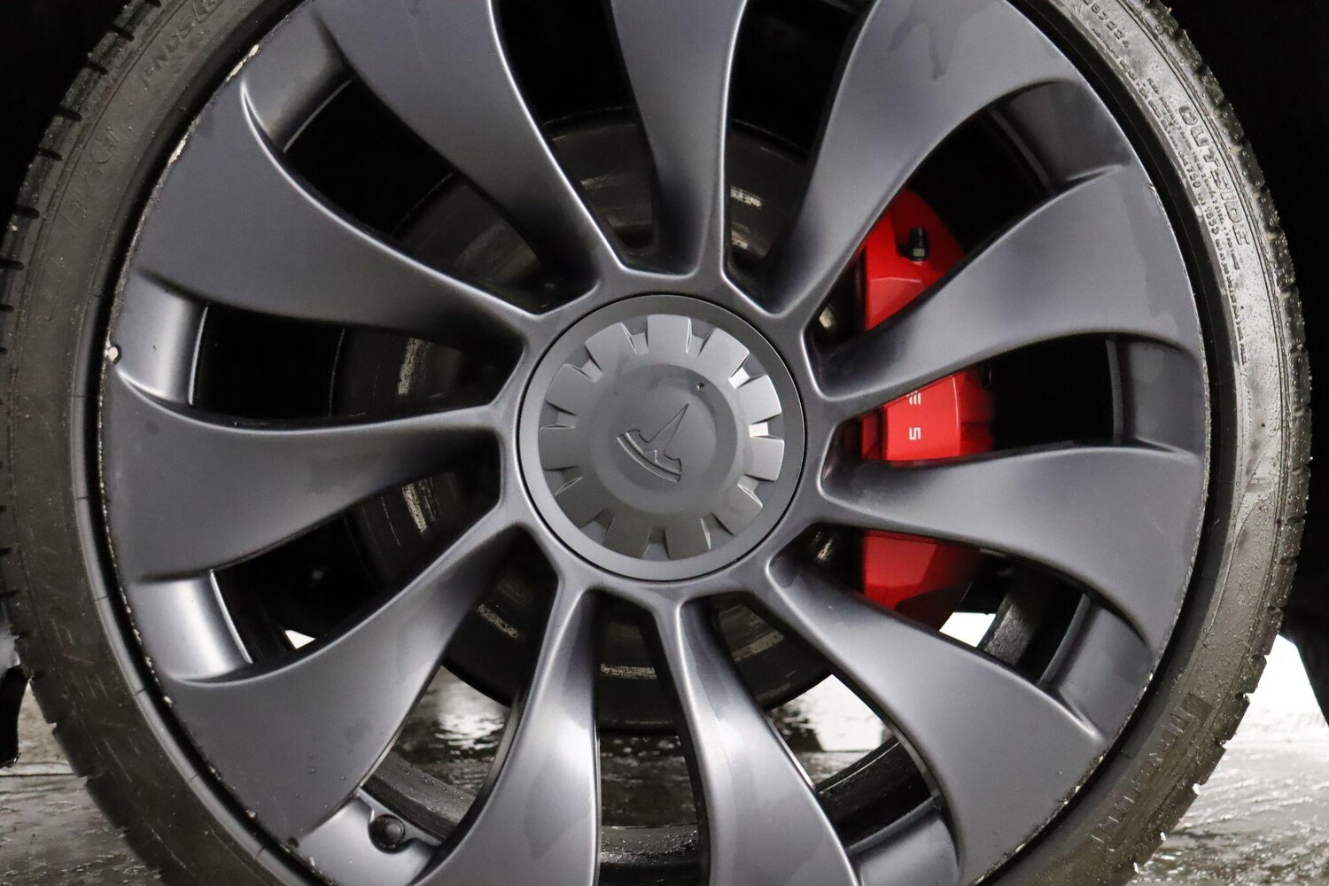 Used Tesla Model Y 2023 for sale - 77345345: Photo 24