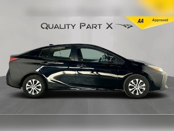 Used Toyota Prius 2022 for sale - 75989787: Photo 2