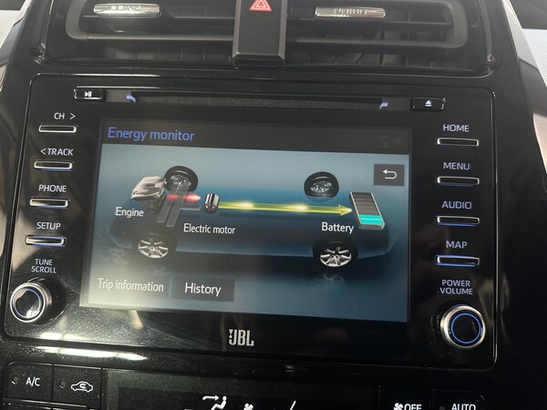 Used Toyota Prius 2022 for sale - 75989787: Photo 47