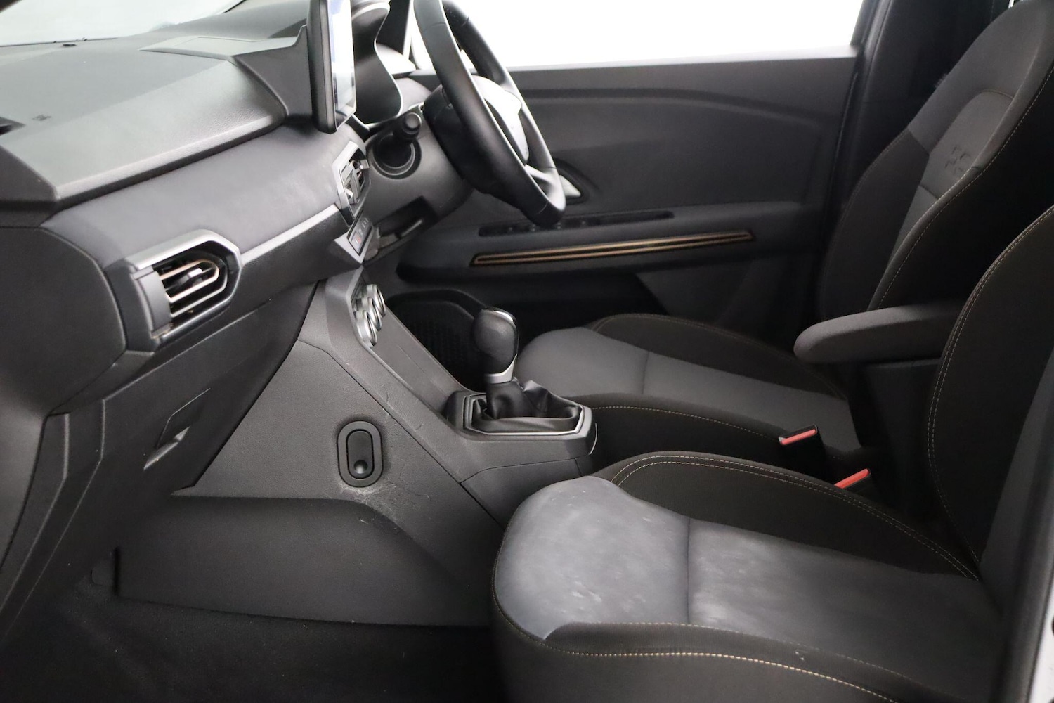 Used Dacia Sandero Stepway 2024 for sale - 77030039: Photo 16