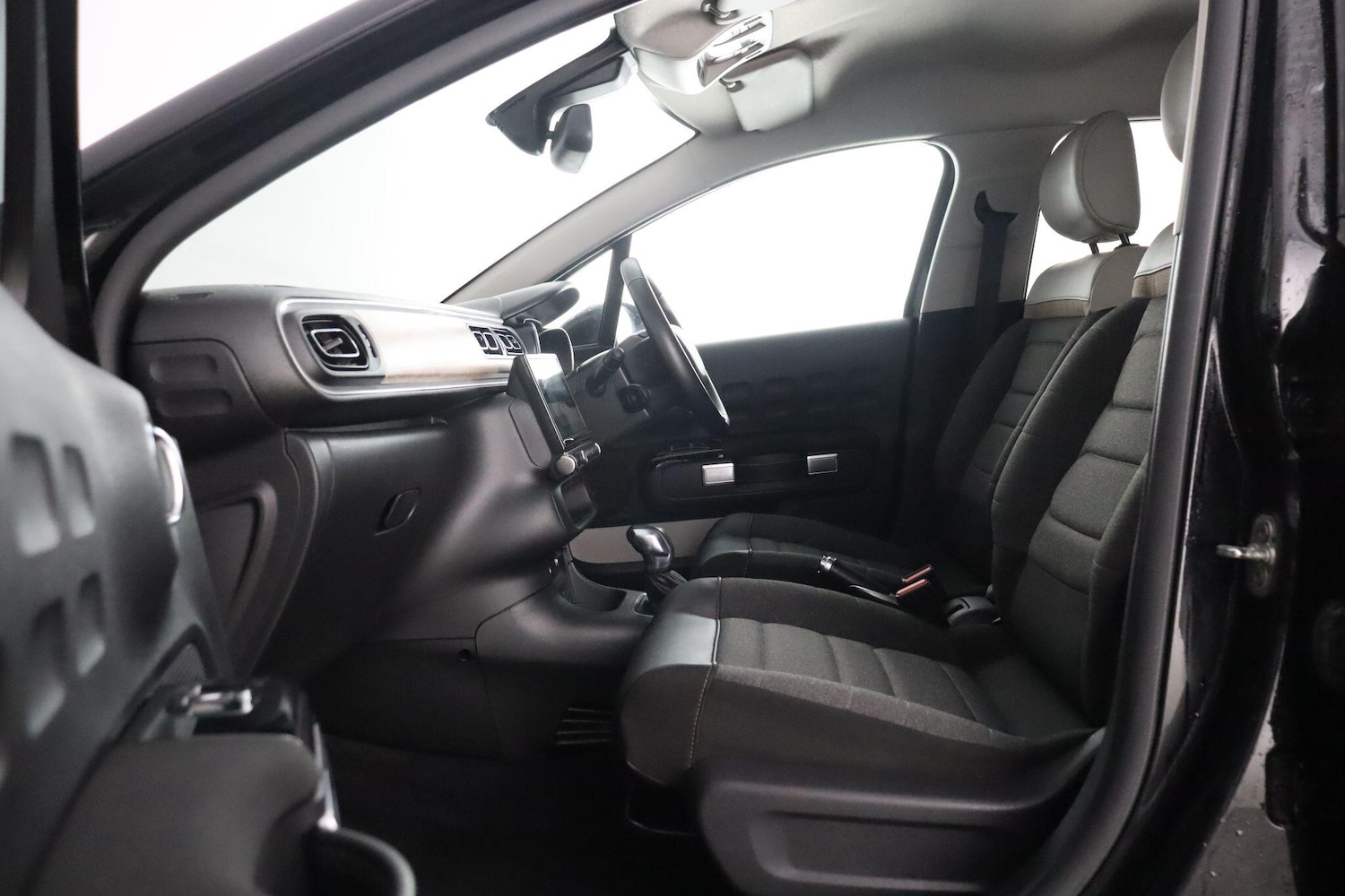 Used Citroen C3 2024 for sale - 76295798: Photo 11