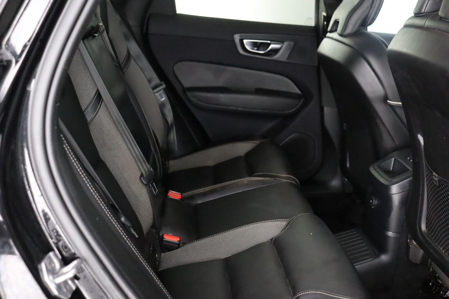 Used Volvo XC60 2021 for sale - 77120647: Photo 13