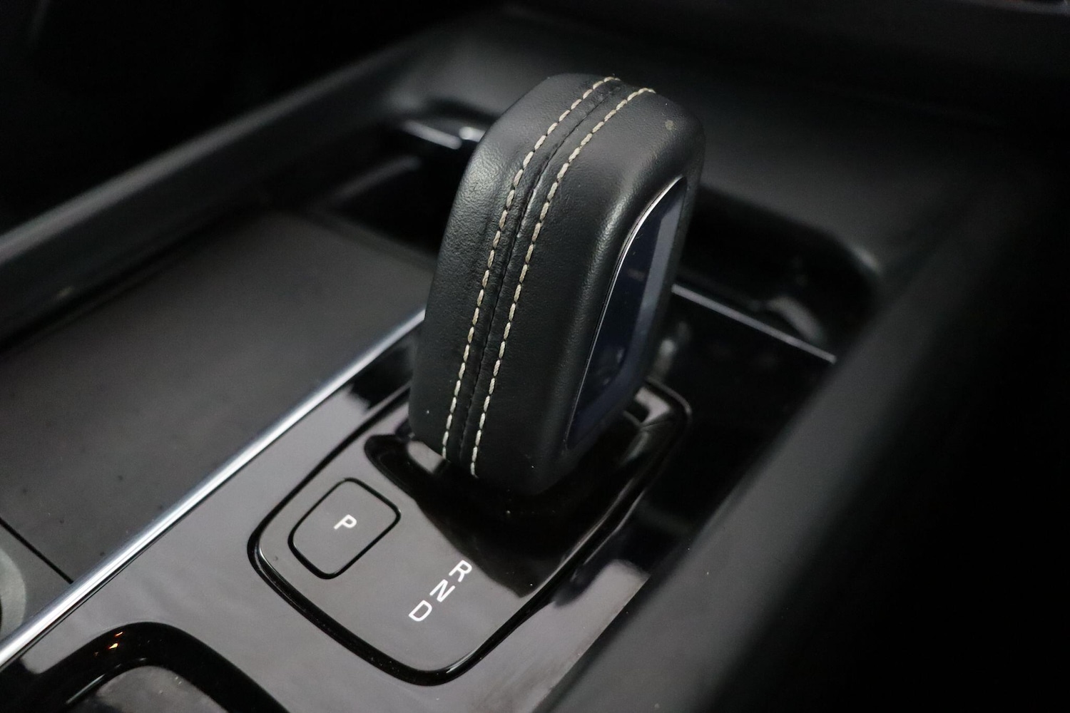 Used Volvo XC60 2021 for sale - 77120647: Photo 16