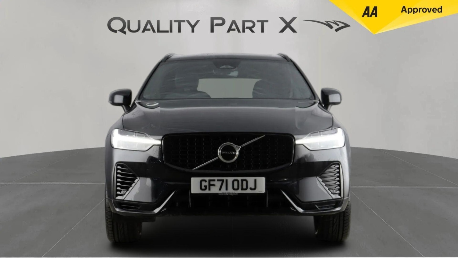 Used Volvo XC60 2021 for sale - 77120647: Photo 2