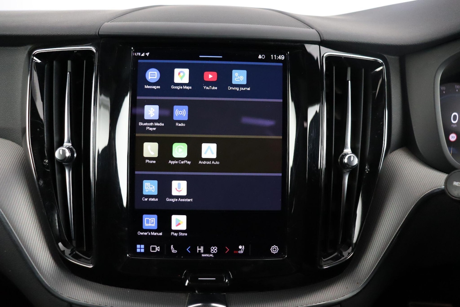 Used Volvo XC60 2021 for sale - 77120647: Photo 33