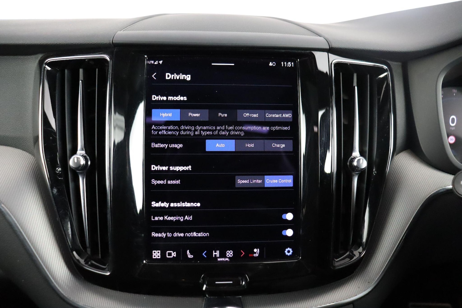 Used Volvo XC60 2021 for sale - 77120647: Photo 40