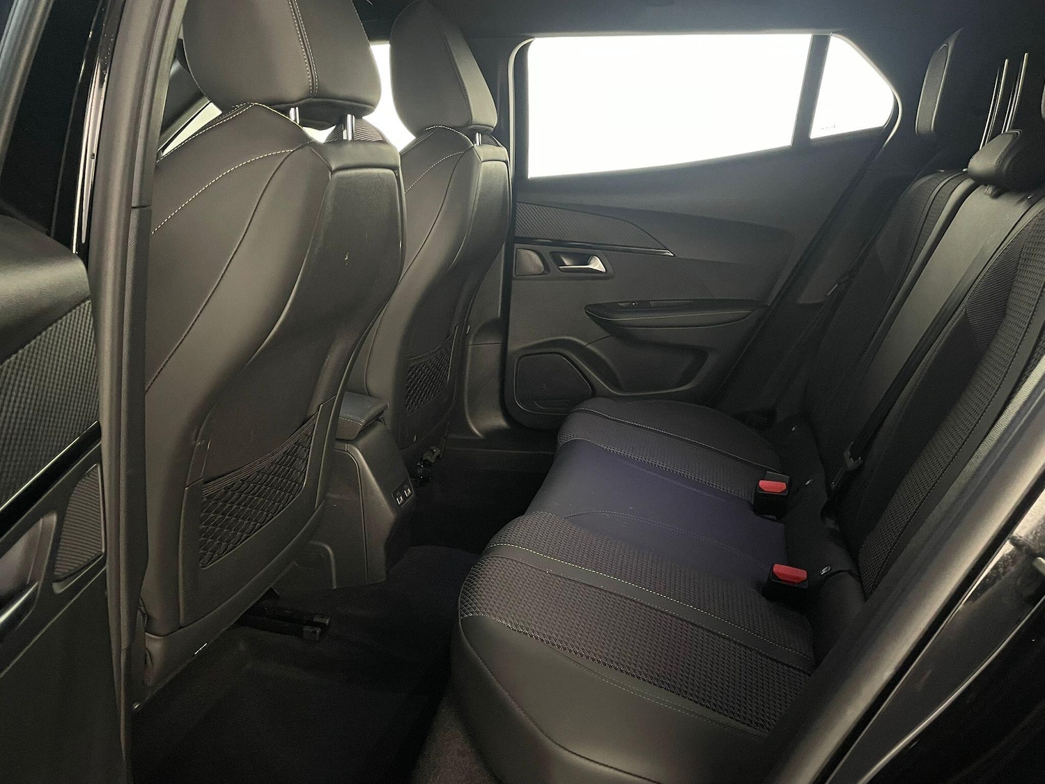 Used Peugeot E-2008 2022 for sale - 76295270: Photo 13