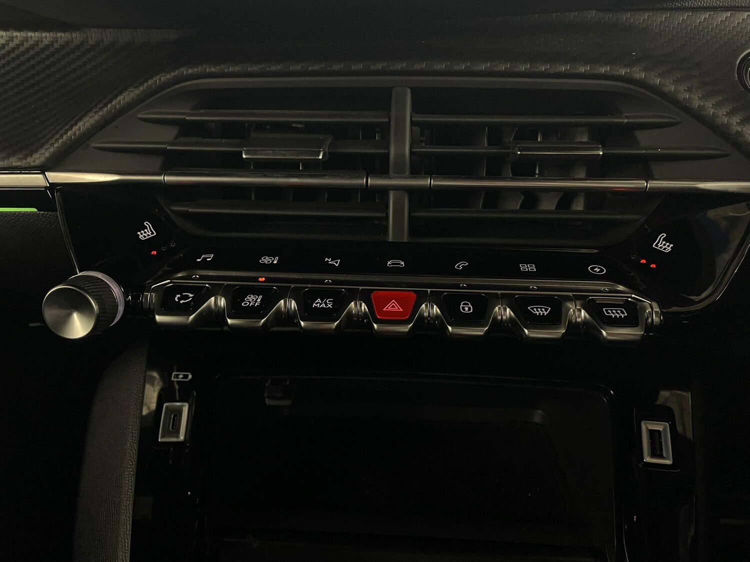 Used Peugeot E-2008 2022 for sale - 76295270: Photo 17