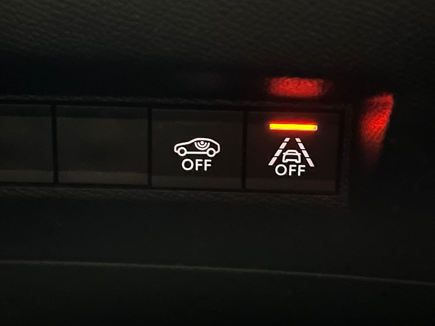 Used Peugeot E-2008 2022 for sale - 76295270: Photo 21