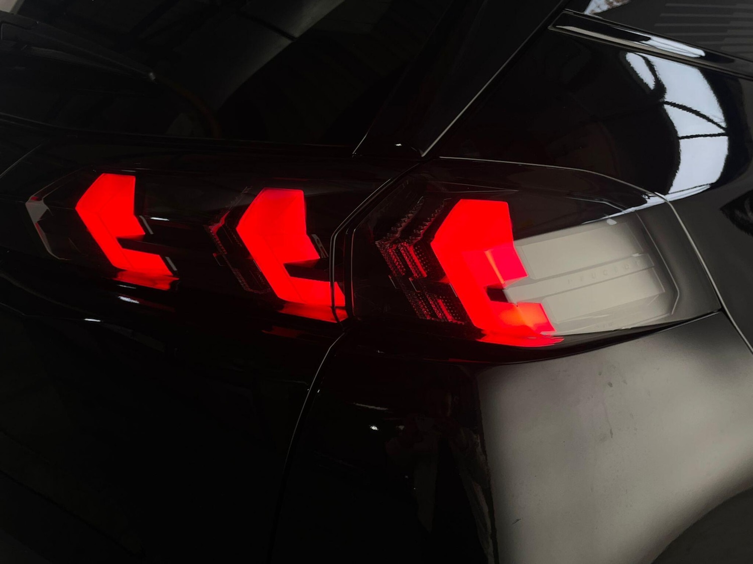 Used Peugeot E-2008 2022 for sale - 76295270: Photo 25
