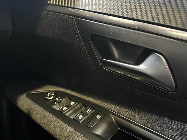 Used Peugeot 5008 2023 for sale - 76295273: Photo 26