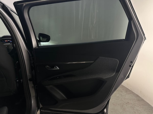Used Peugeot 5008 2023 for sale - 76295273: Photo 28