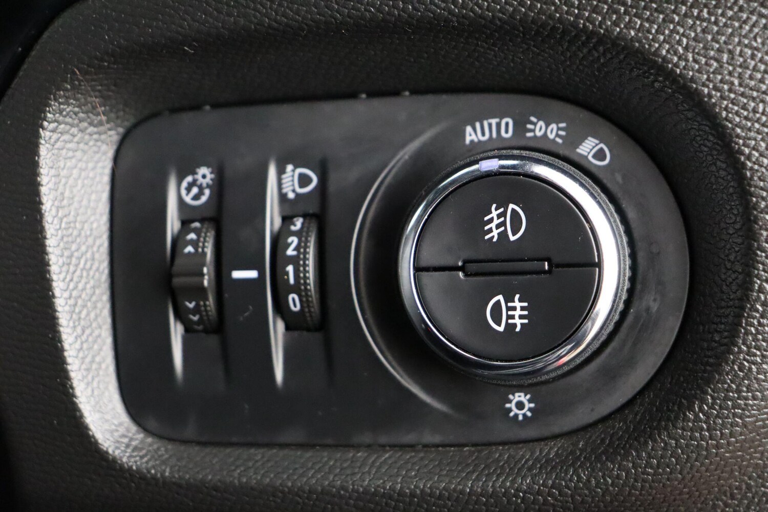 Used Vauxhall Corsa 2022 for sale - 77657981: Photo 18