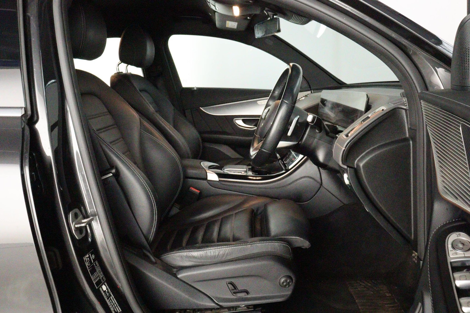 Used Mercedes-Benz EQC 2021 for sale - 76408990: Photo 11