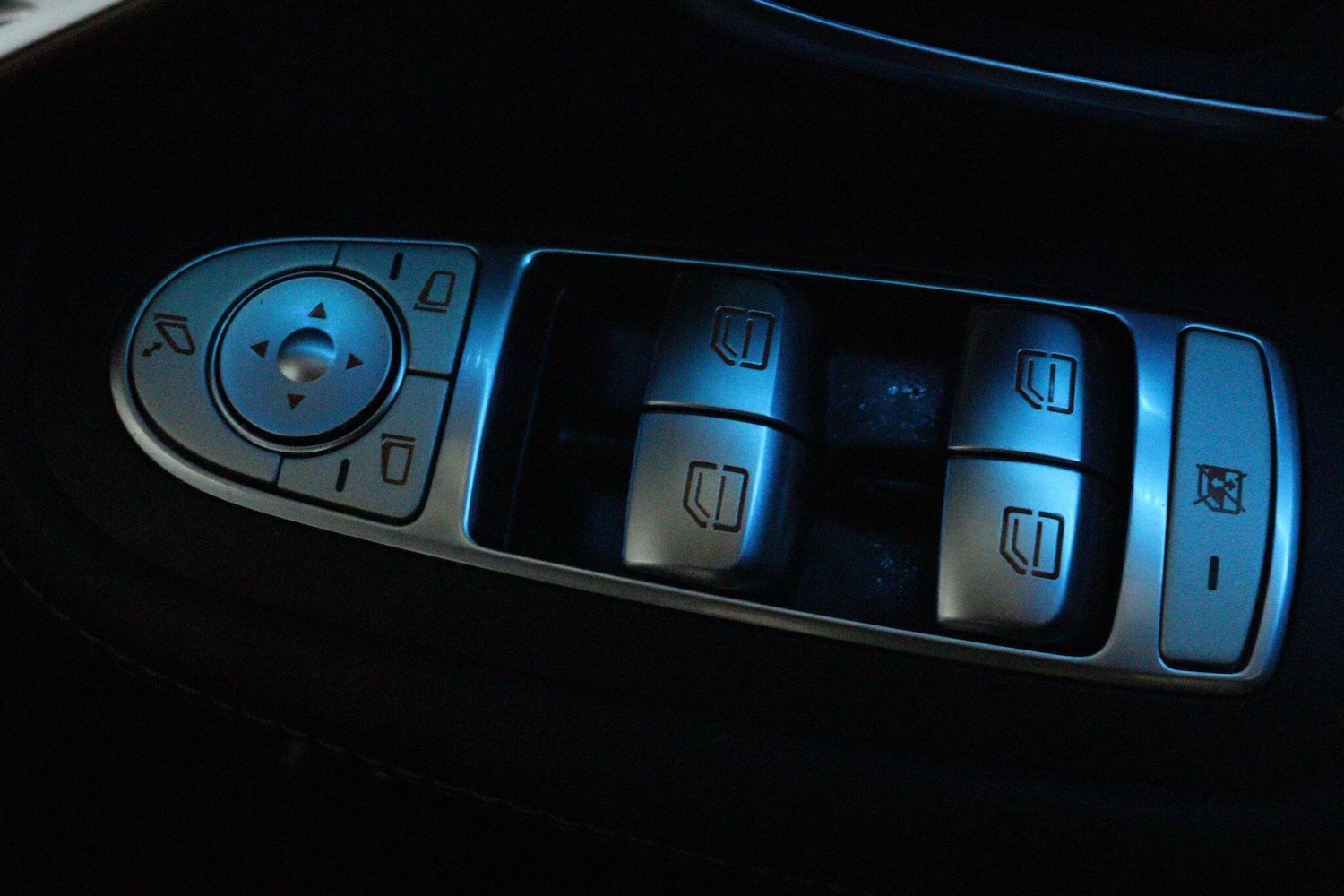 Used Mercedes-Benz EQC 2021 for sale - 76408990: Photo 17