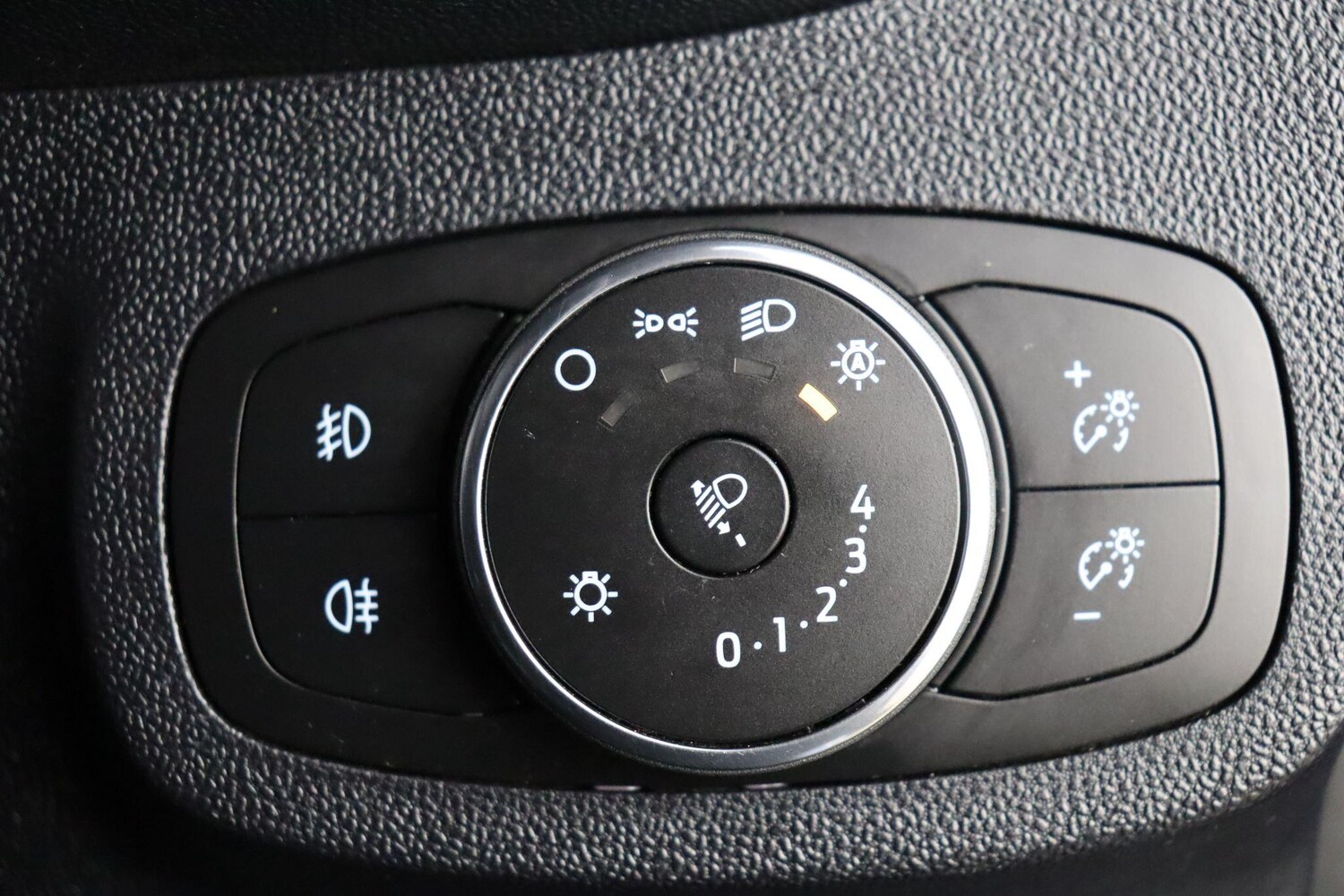 Used Ford Fiesta 2023 for sale - 77586102: Photo 18