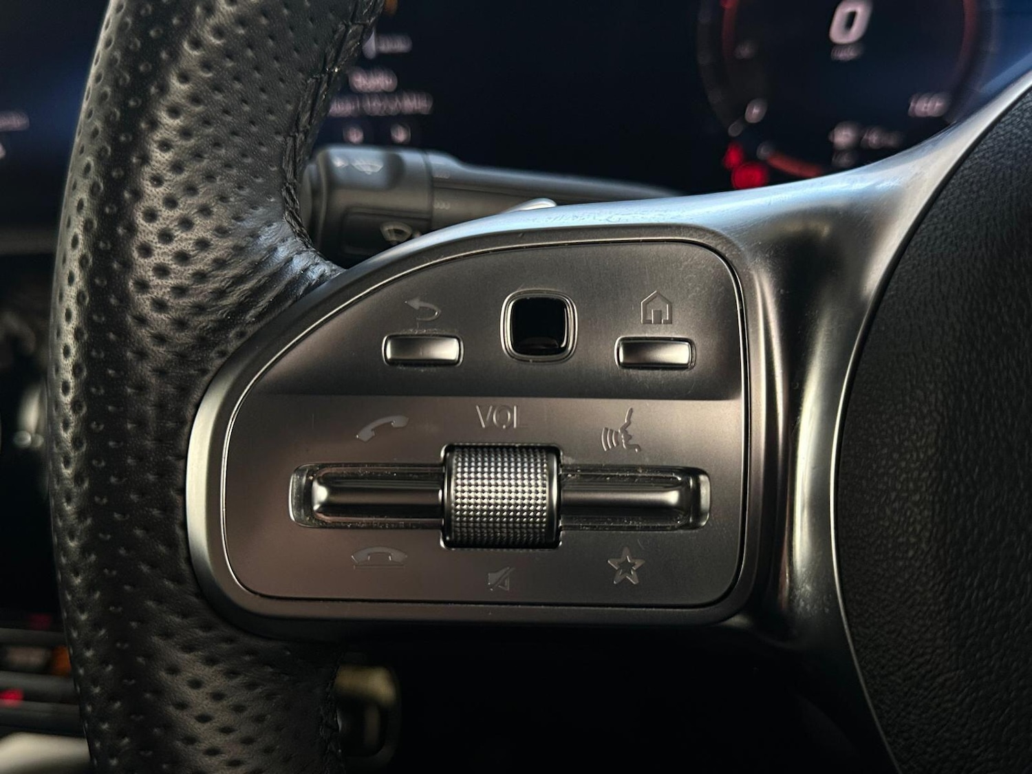 Used Mercedes-Benz CLA 2020 for sale - 76042003: Photo 29