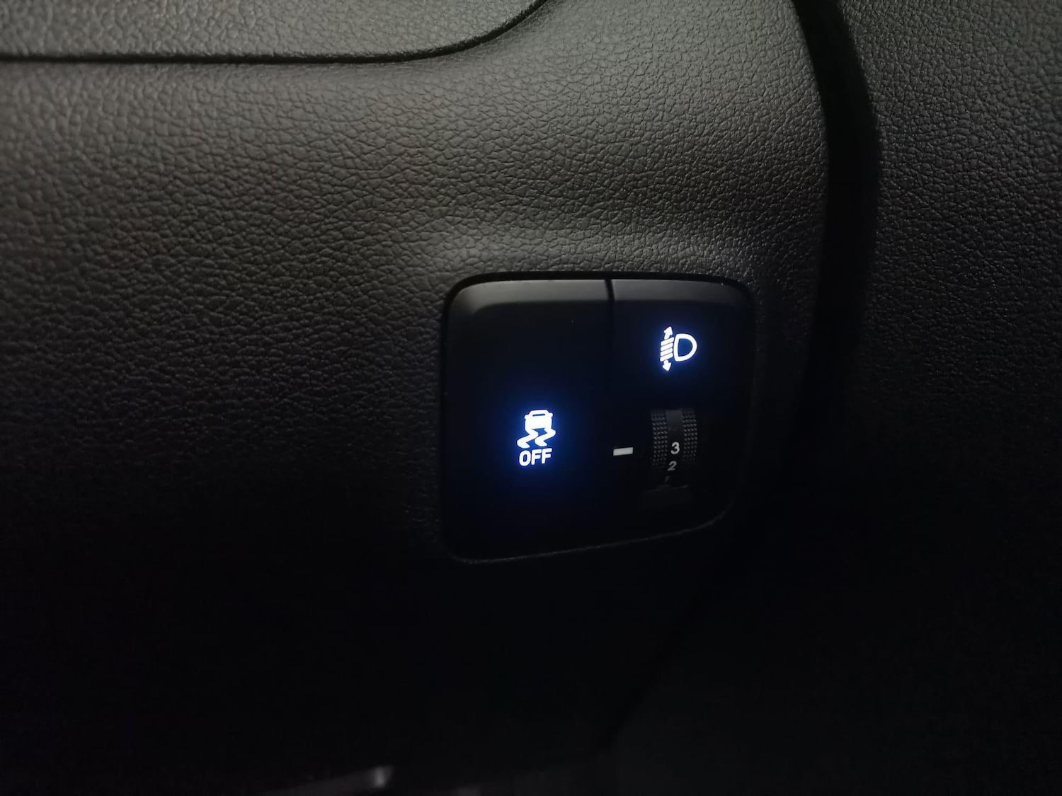 Used Hyundai i10 2023 for sale - 76360448: Photo 19