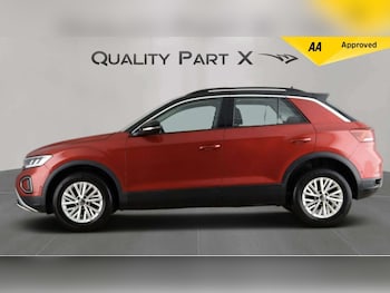 Used Volkswagen T-Roc 2024 for sale - 78263645: Photo
