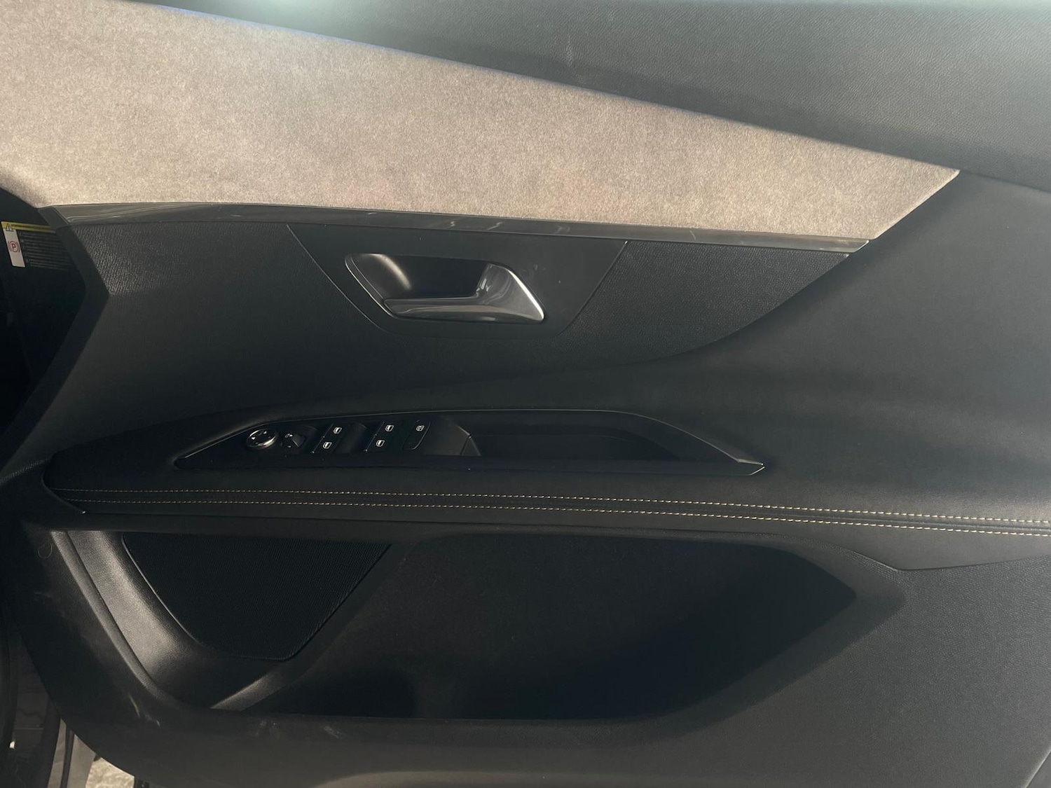 Used Peugeot 3008 2021 for sale - 76072904: Photo 23