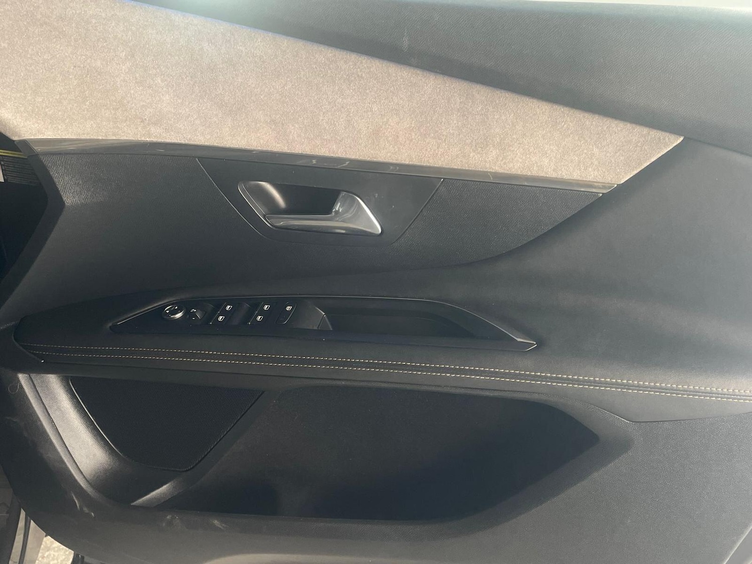 Used Peugeot 3008 2021 for sale - 76072904: Photo 34
