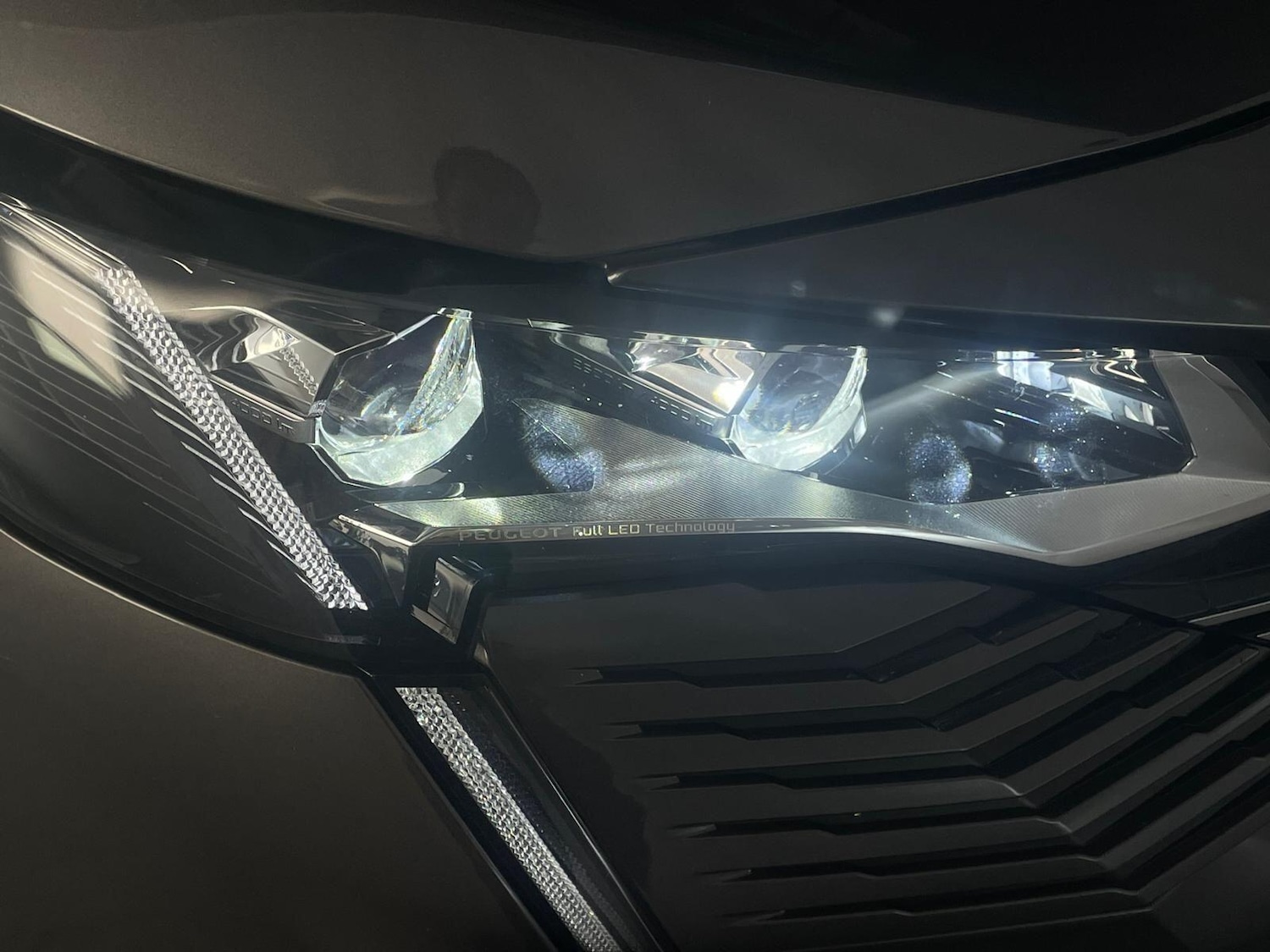 Used Peugeot 3008 2021 for sale - 76072904: Photo 40